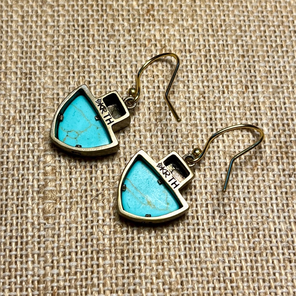 Silpada K&R “Coastal Color” Earrings - Picture 4 of 5